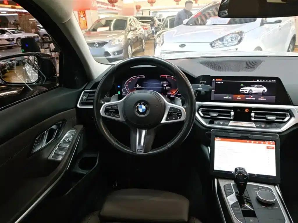 2020 BMW 3 Series 325Li M Sport Shadow Edition — миниатюра 11