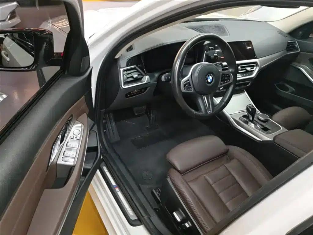 2020 BMW 3 Series 325Li M Sport Shadow Edition — миниатюра 16