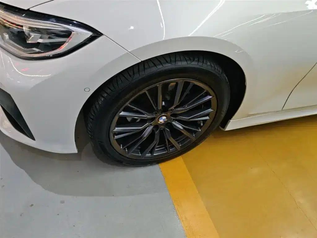 2020 BMW 3 Series 325Li M Sport Shadow Edition — миниатюра 23