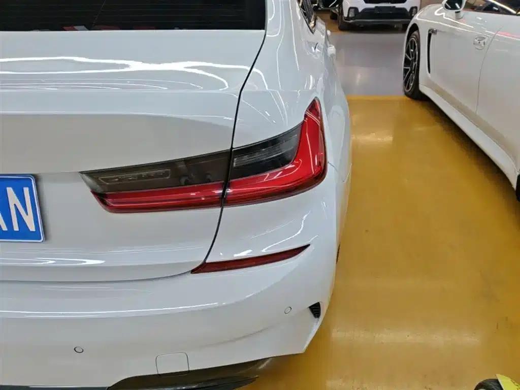 2020 BMW 3 Series 325Li M Sport Shadow Edition — миниатюра 8