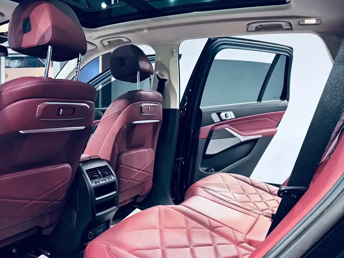 BMW X5 2023 xDrive 30Li M Sport Shadow Edition — миниатюра 11