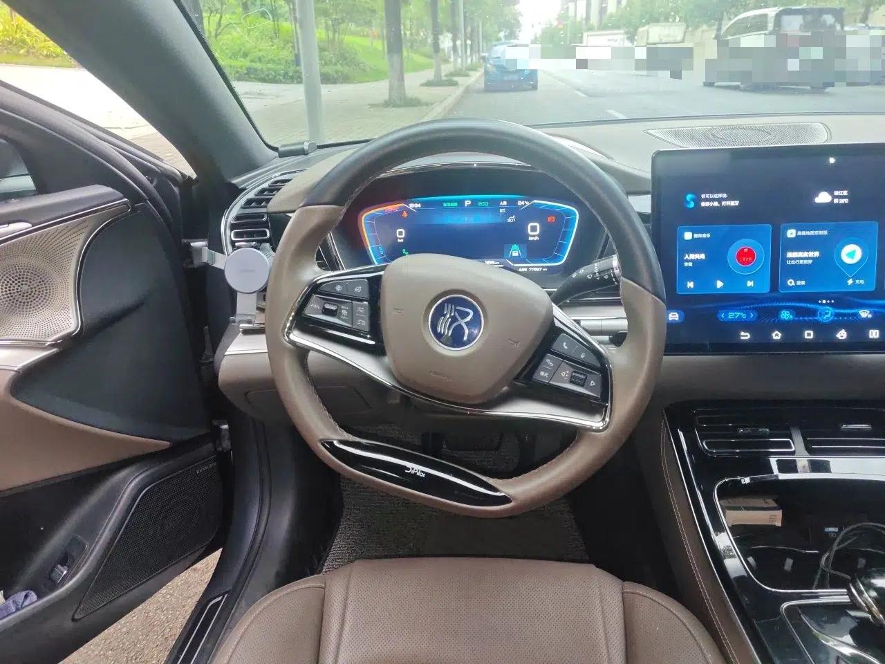 BYD Han 2023 EV Champion Edition 605KM Front-Drive Premium Model — миниатюра 9