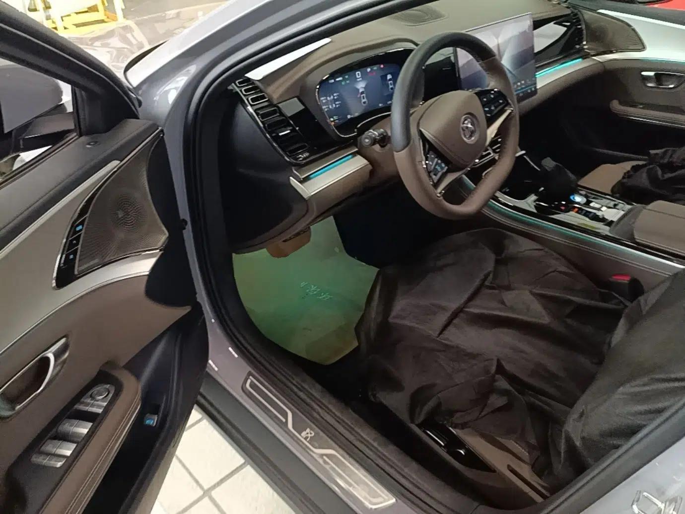 BYD Han 2025 DM-i Intelligent Driving Edition 125KM LiDAR Flagship Model — миниатюра 19