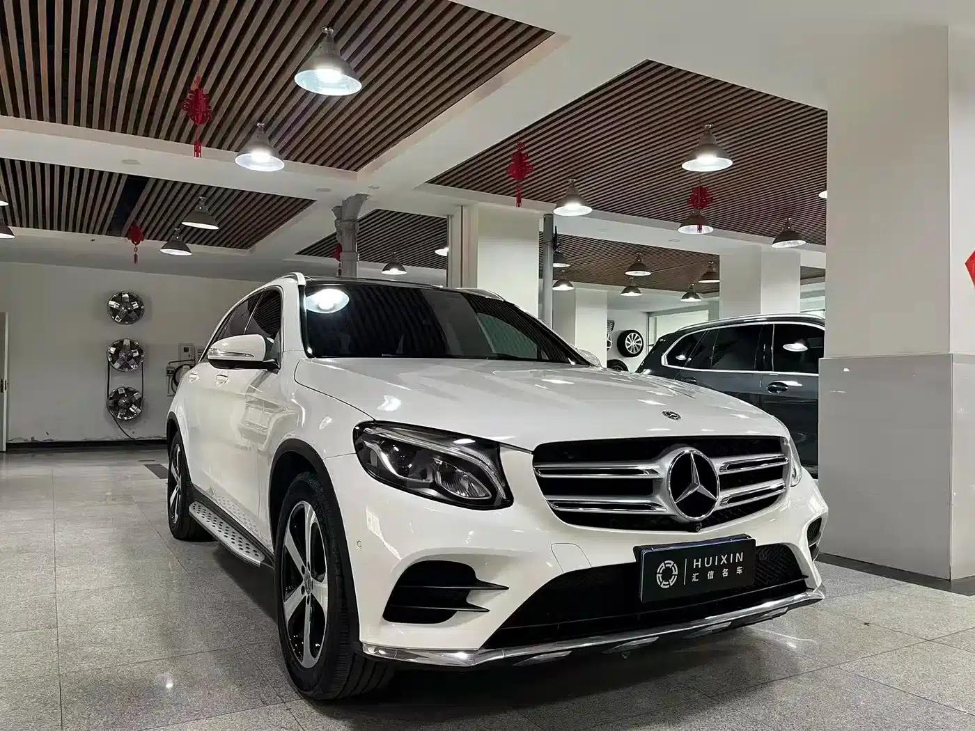 Mercedes-Benz GLC 2019 GLC 260 4MATIC Luxury — миниатюра 3
