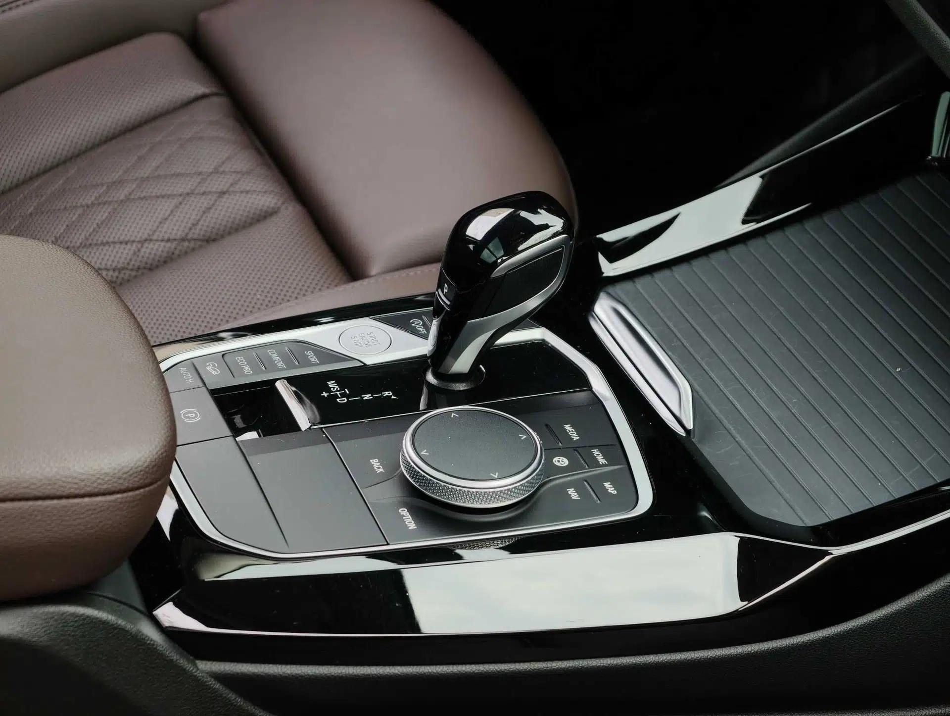 BMW X3 2022 Second Facelift xDrive30i Leading Edition M Night Sky Package — миниатюра 24