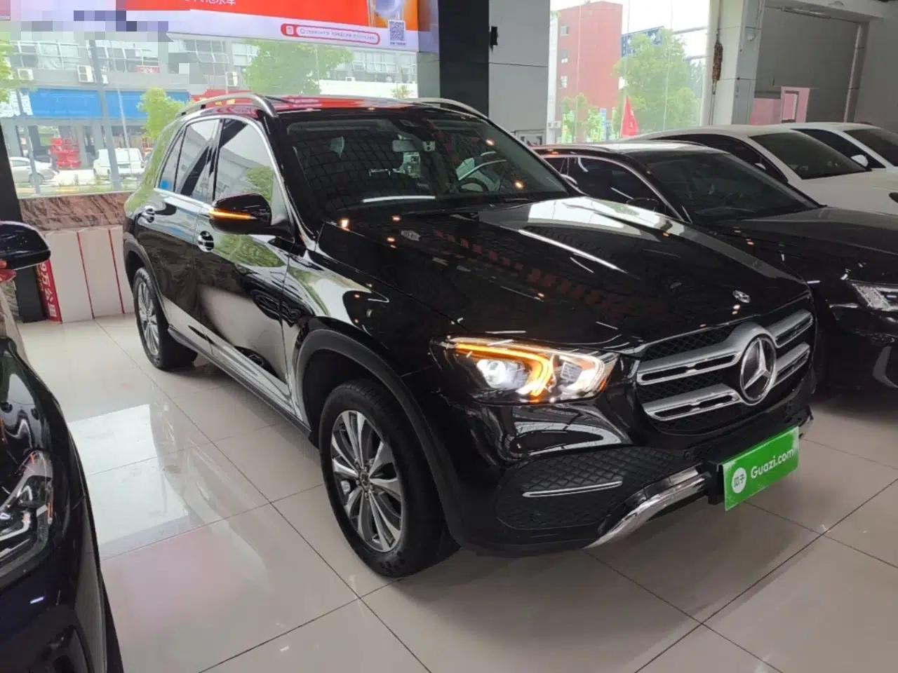 Mercedes-Benz GLE 2020 GLE 350 4MATIC Dynamic Edition Special Version — миниатюра 3