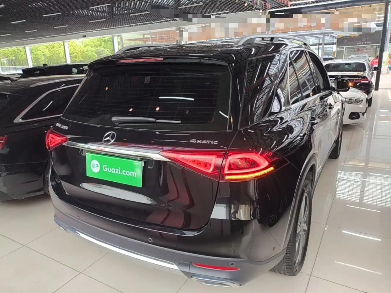 Mercedes-Benz GLE 2020 GLE 350 4MATIC Dynamic Edition Special Version — миниатюра 5