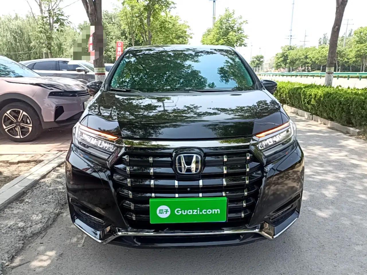 Honda Elysion 2022 2.0L eHEV Luxury Edition — миниатюра 2