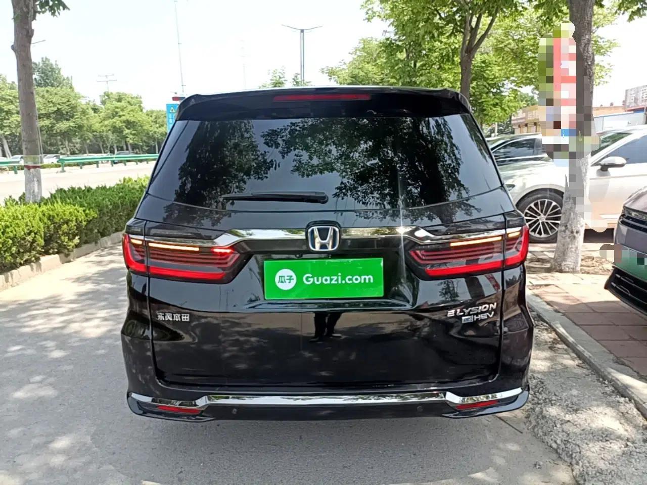 Honda Elysion 2022 2.0L eHEV Luxury Edition — миниатюра 3