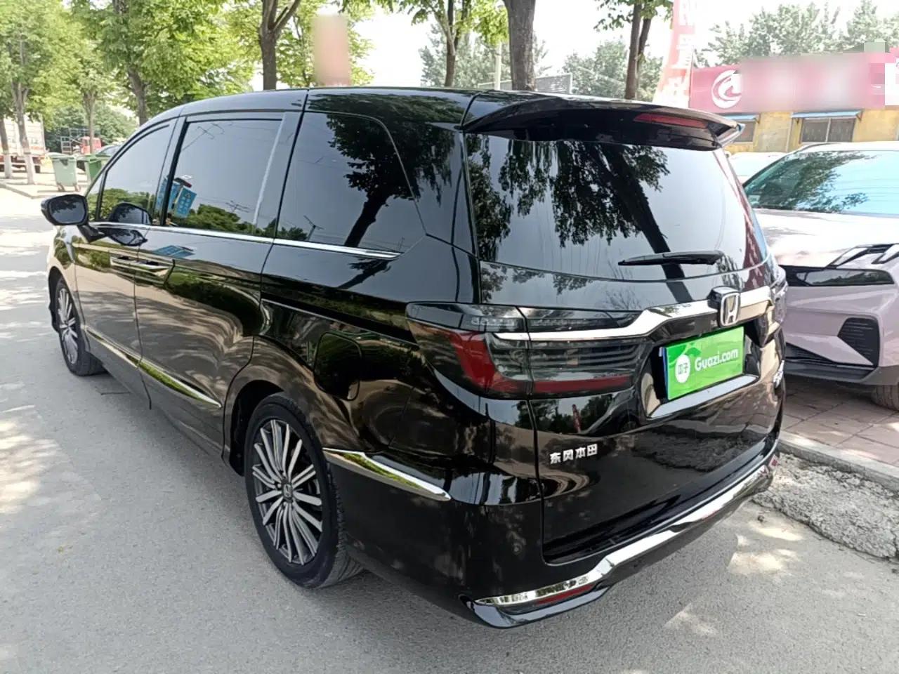 Honda Elysion 2022 2.0L eHEV Luxury Edition — миниатюра 7