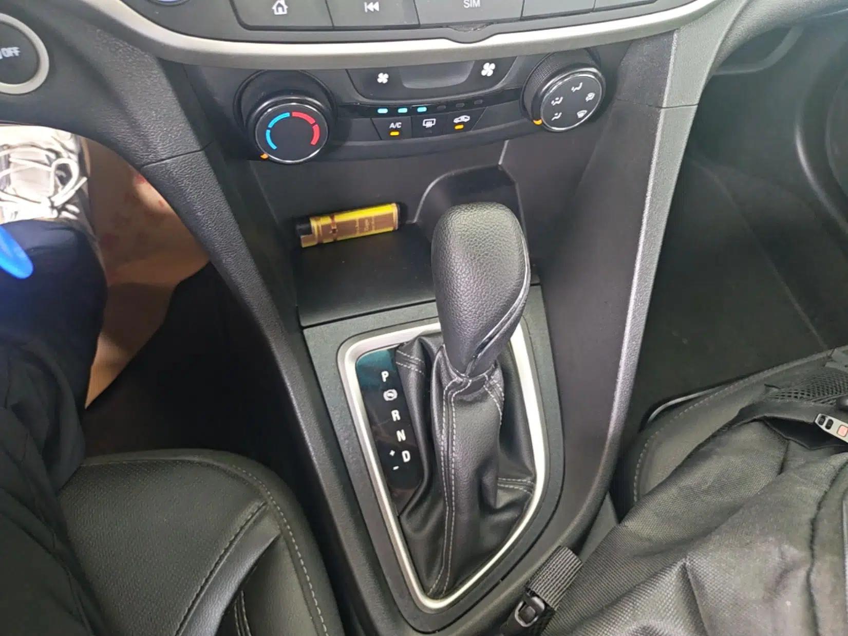 Buick GT 2021 Revised Version 1.3T Automatic Mild Hybrid Elite Edition — миниатюра 17
