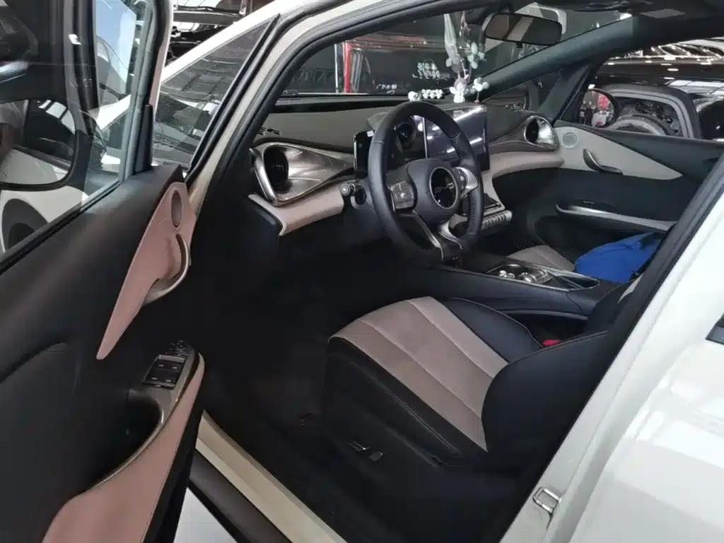 Dolphin 2023 420km Fashion Edition — миниатюра 16