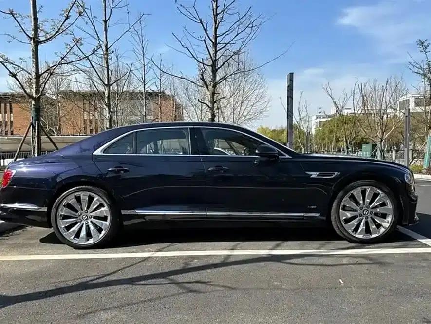 Flying Spur 2020 6.0T W12 Standard Edition — миниатюра 4