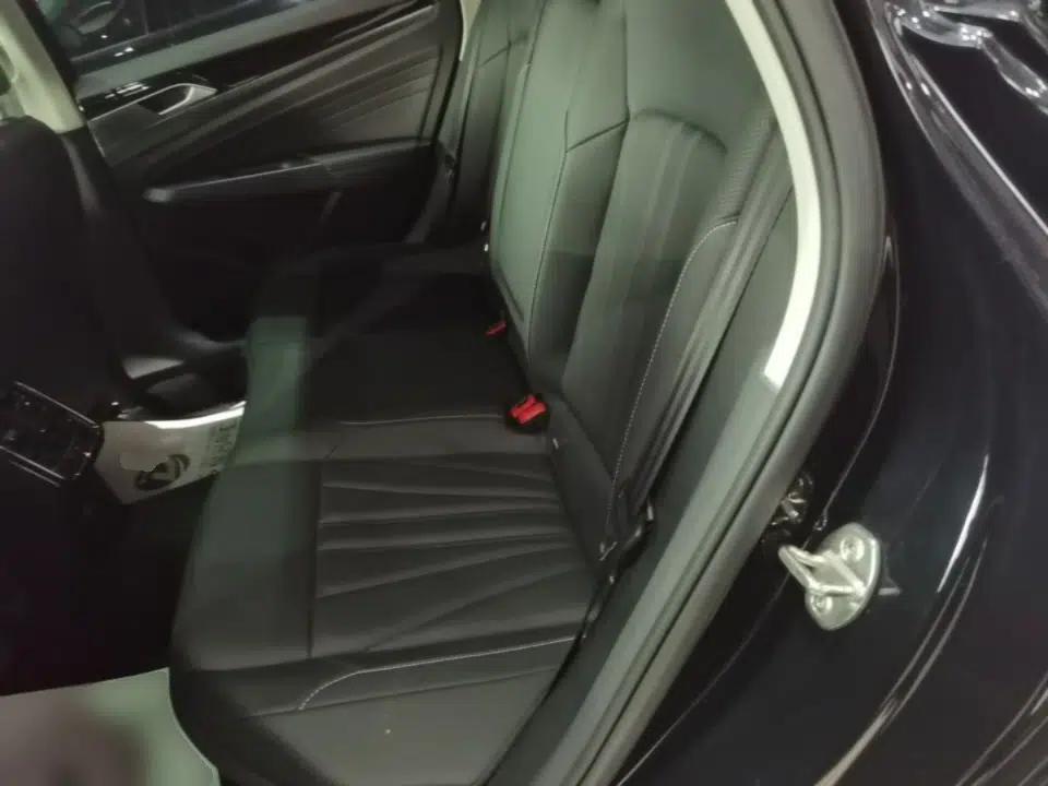 Volkswagen Passat 2025 Premium Version 380TSI Dragon Edition — миниатюра 20