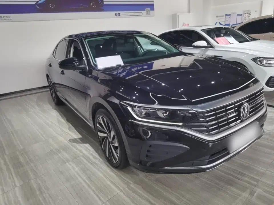 Volkswagen Passat 2025 Premium Version 380TSI Dragon Edition — миниатюра 3