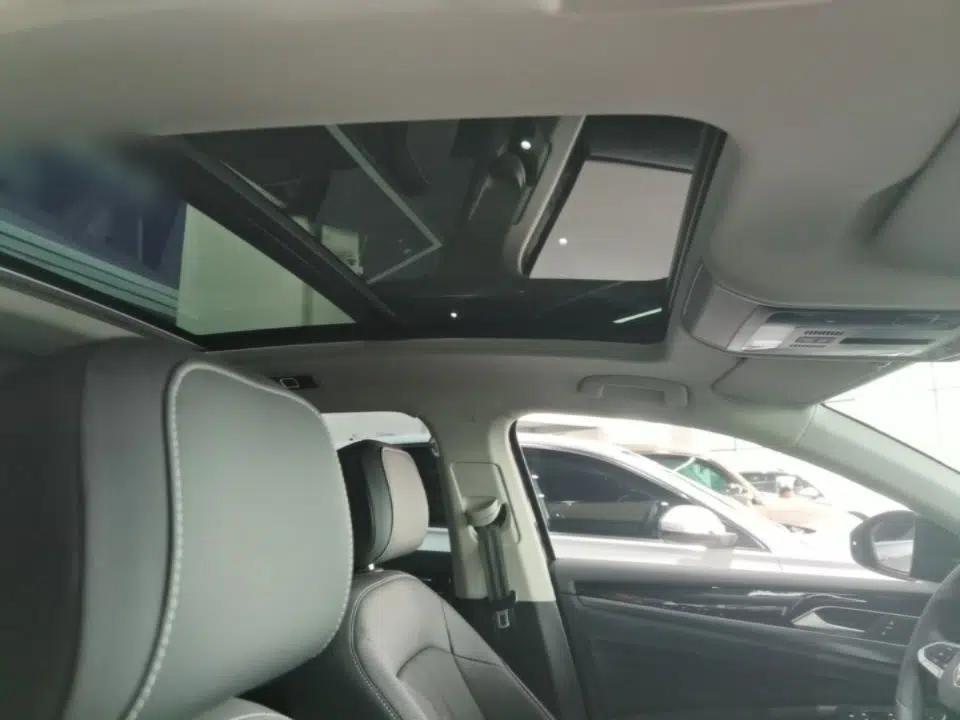 Volkswagen Passat 2025 Premium Version 380TSI Dragon Edition — миниатюра 21