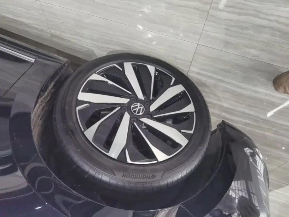 Volkswagen Passat 2025 Premium Version 380TSI Dragon Edition — миниатюра 8