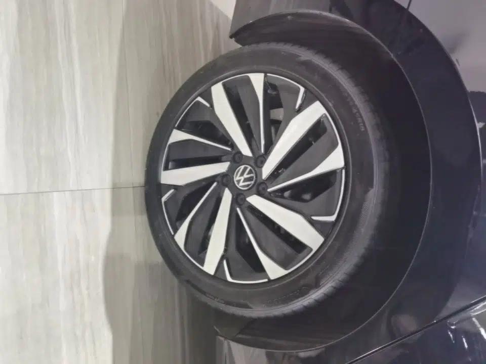 Volkswagen Passat 2025 Premium Version 380TSI Dragon Edition — миниатюра 10