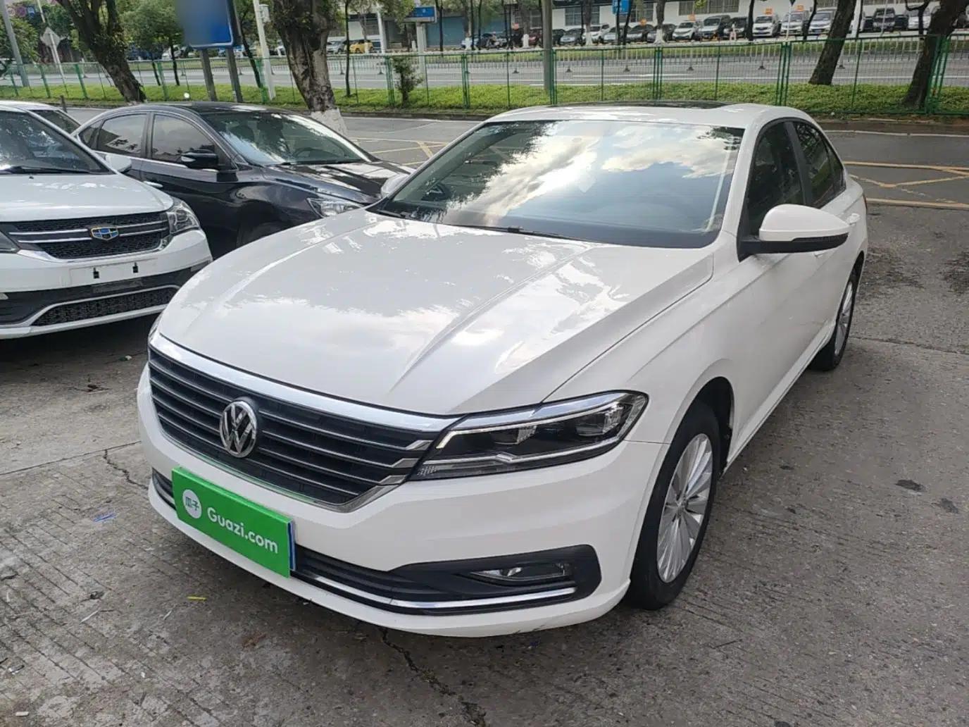 Volkswagen Lavida 2019 1.5L Automatic Vision Edition China VI Standard — миниатюра 1