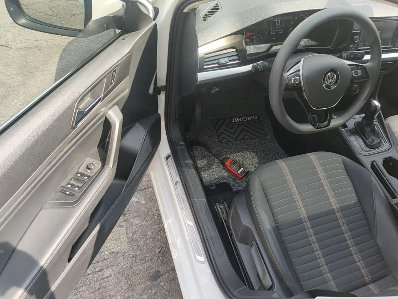 Volkswagen Lavida 2019 1.5L Automatic Vision Edition China VI Standard — миниатюра 19