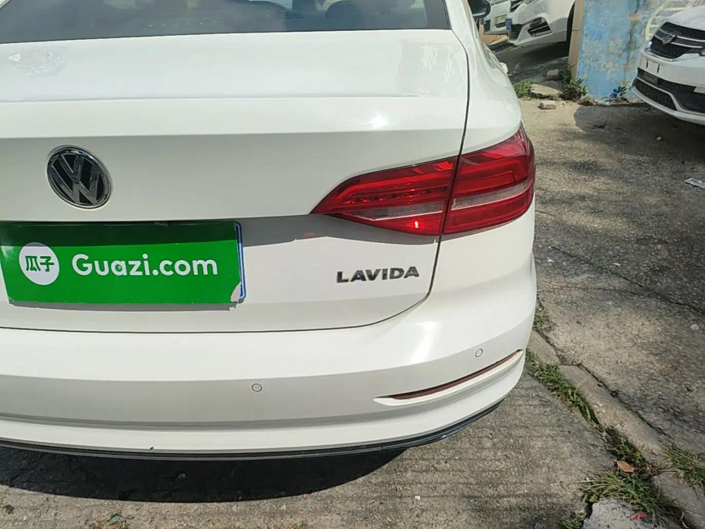Volkswagen Lavida 2019 1.5L Automatic Vision Edition China VI Standard — миниатюра 7