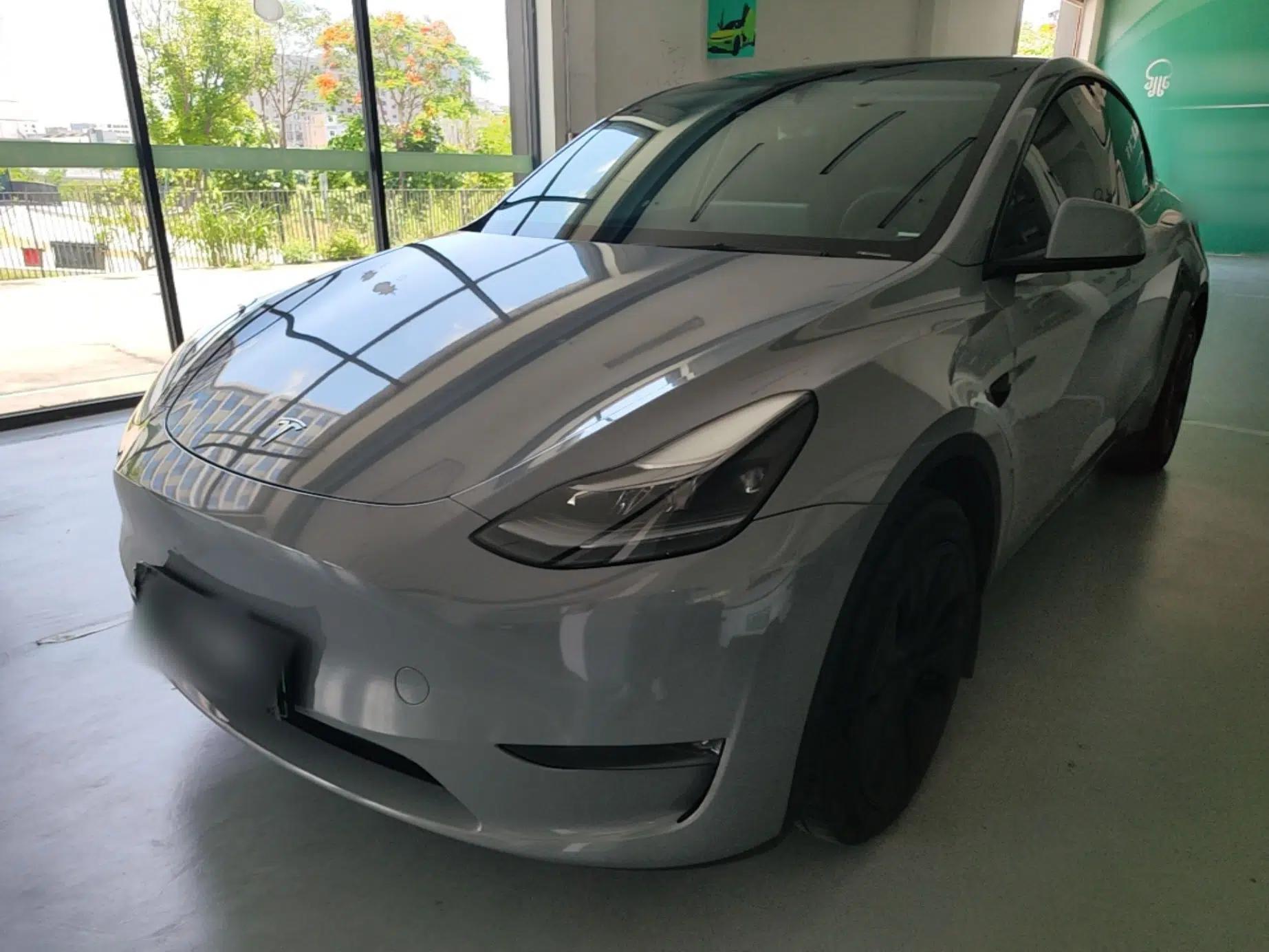 Tesla Model Y 2024 Long-Range All-Wheel-Drive Version — миниатюра 1