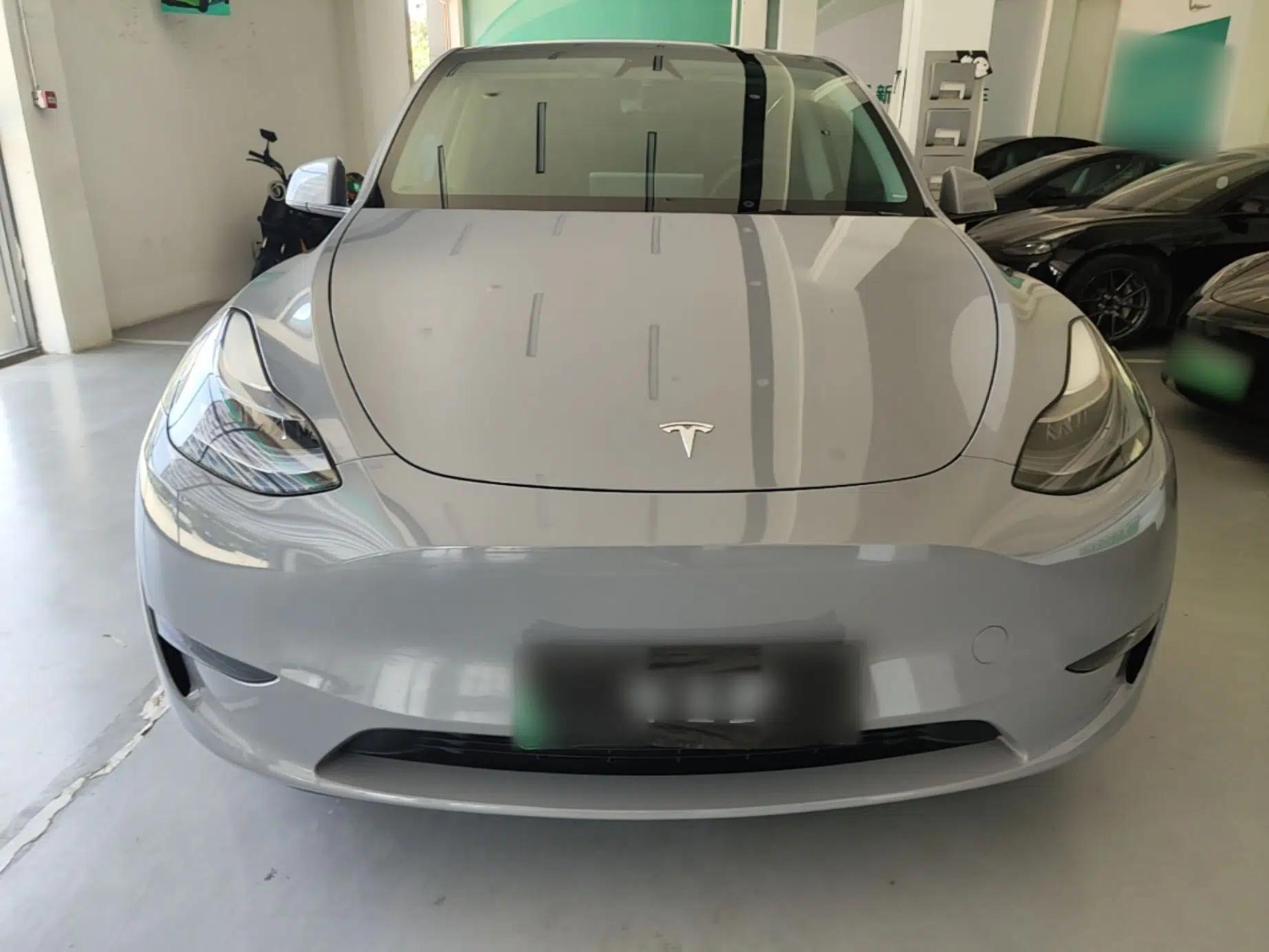 Tesla Model Y 2024 Long-Range All-Wheel-Drive Version — миниатюра 2