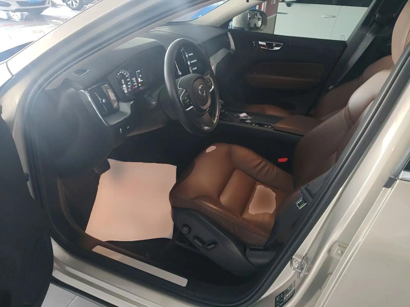Volvo XC60 2019 T5 4x4 Smart Edition China VI Standard — миниатюра 18