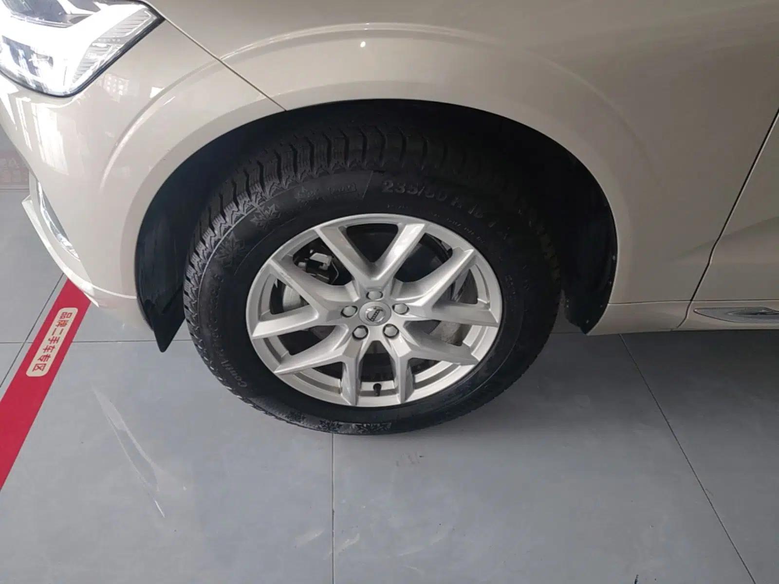 Volvo XC60 2019 T5 4x4 Smart Edition China VI Standard — миниатюра 9