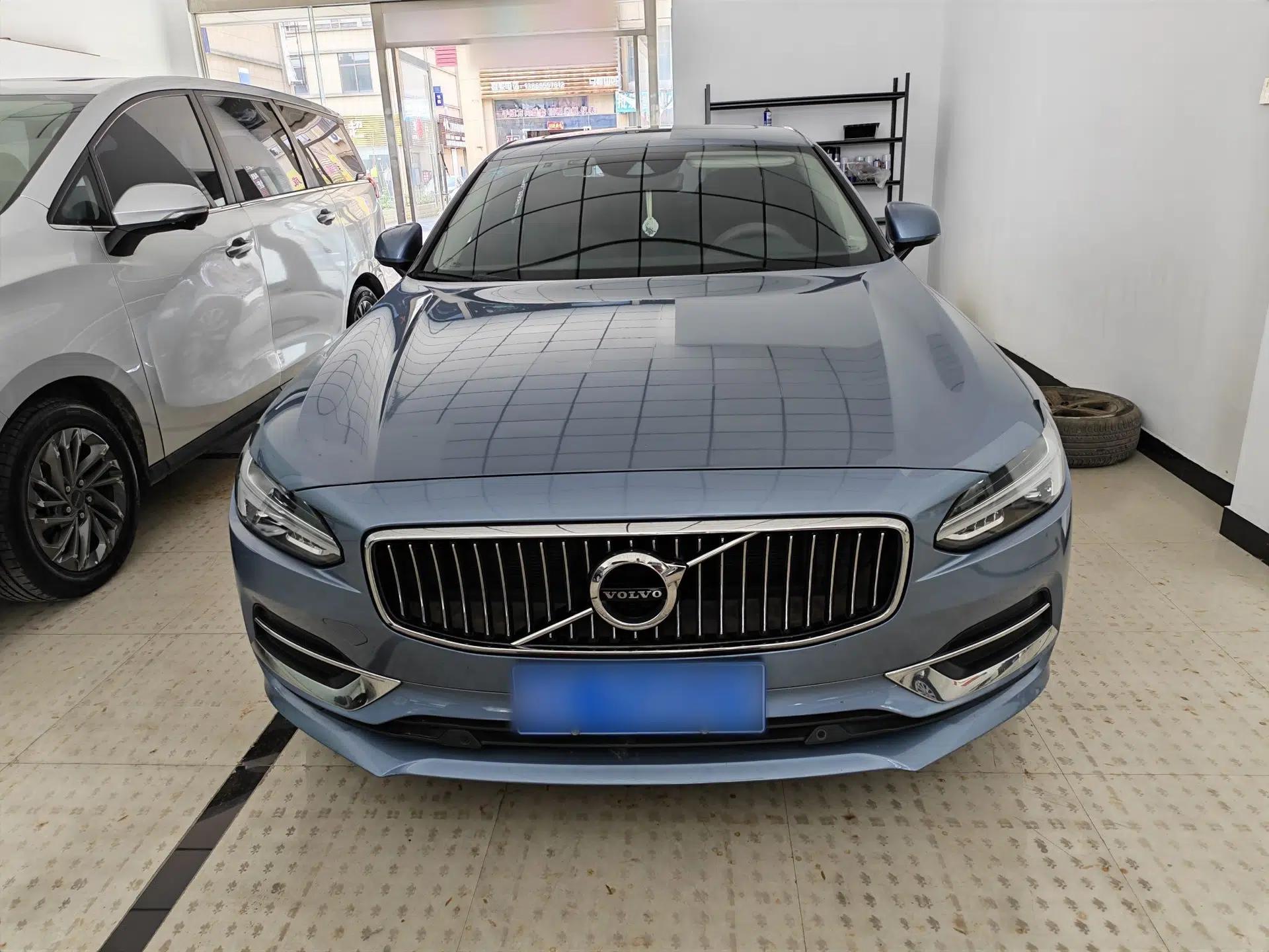 Volvo S90 2020 Facelifted T5 Zhiyi Luxury Edition — миниатюра 3