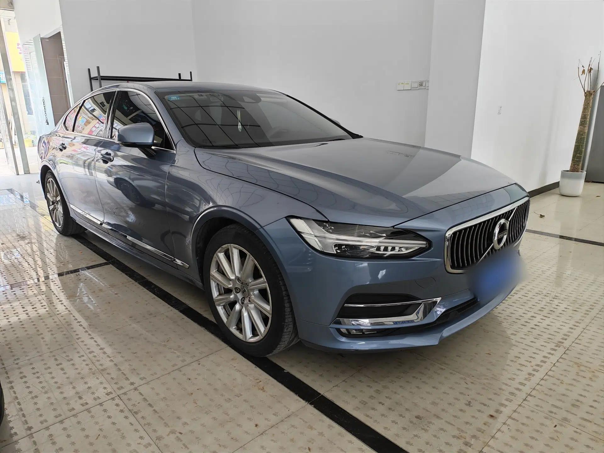Volvo S90 2020 Facelifted T5 Zhiyi Luxury Edition — миниатюра 4