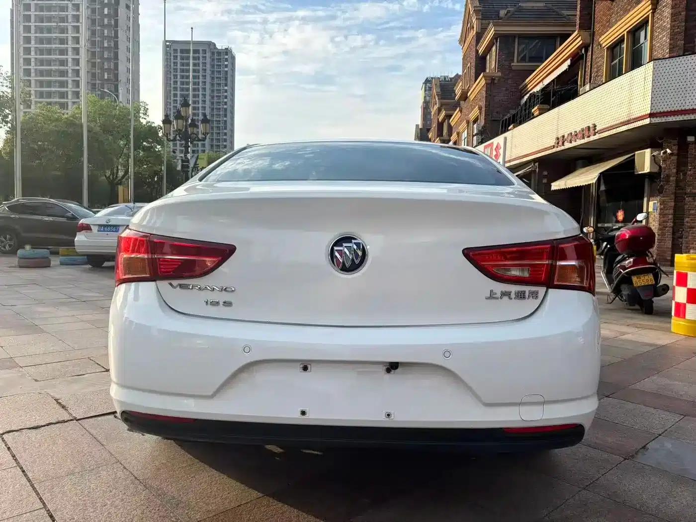 Buick Verano 2015 Sedan 15S Automatic Entry-Level — миниатюра 6