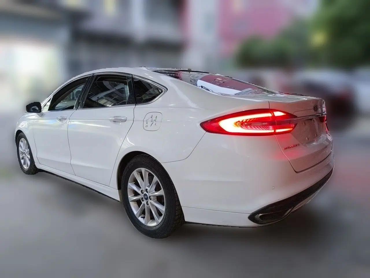Ford Mondeo 2017 EcoBoost 180 Stylish Model — миниатюра 4