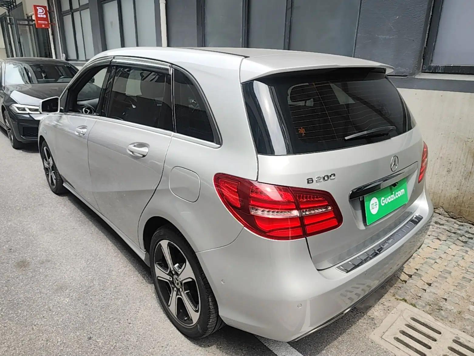 Mercedes-Benz B-Class 2019 B 200 Fashion Model — миниатюра 4