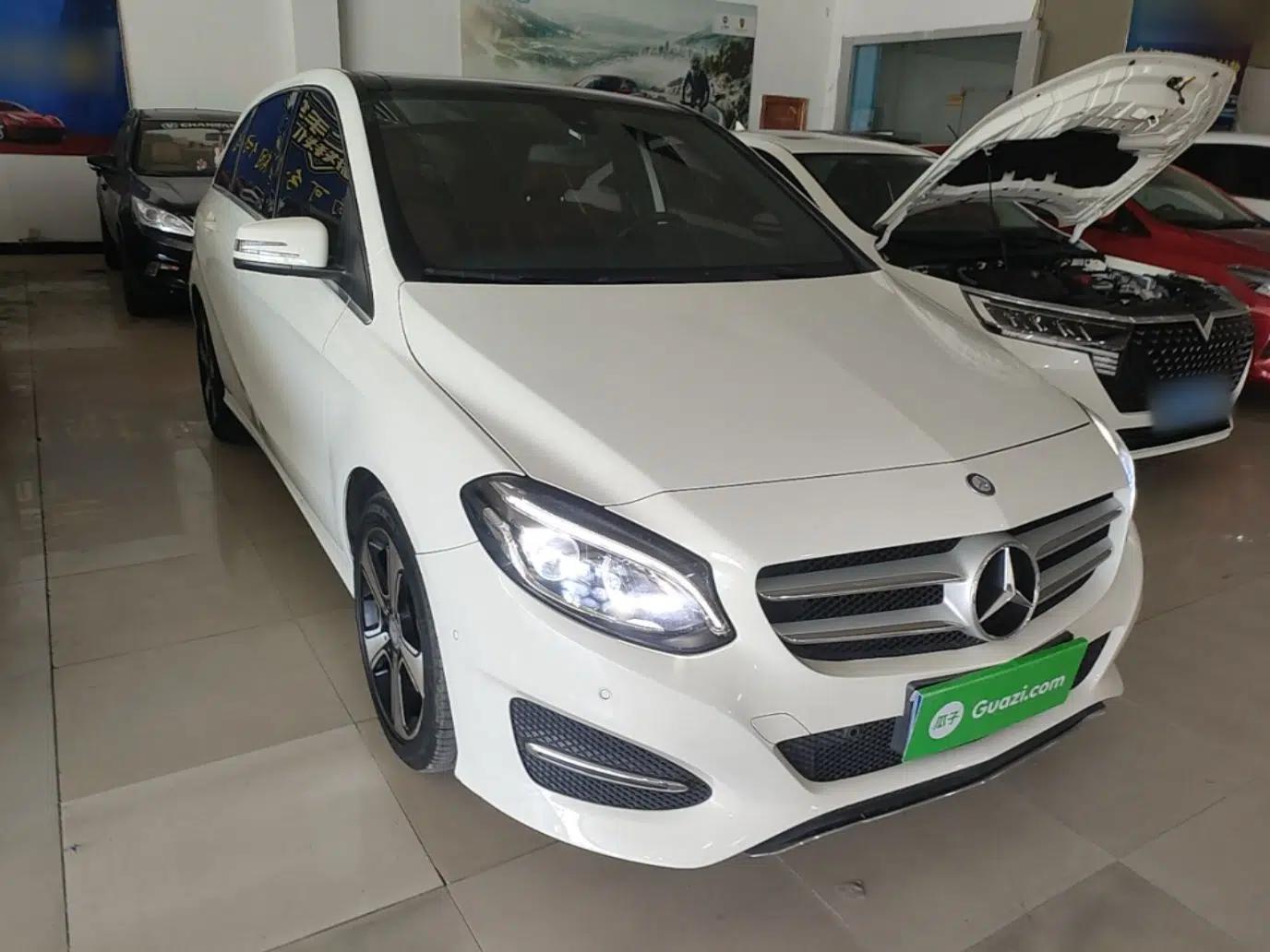 Mercedes-Benz B-Class 2016 B 200 Exclusive Edition — миниатюра 3