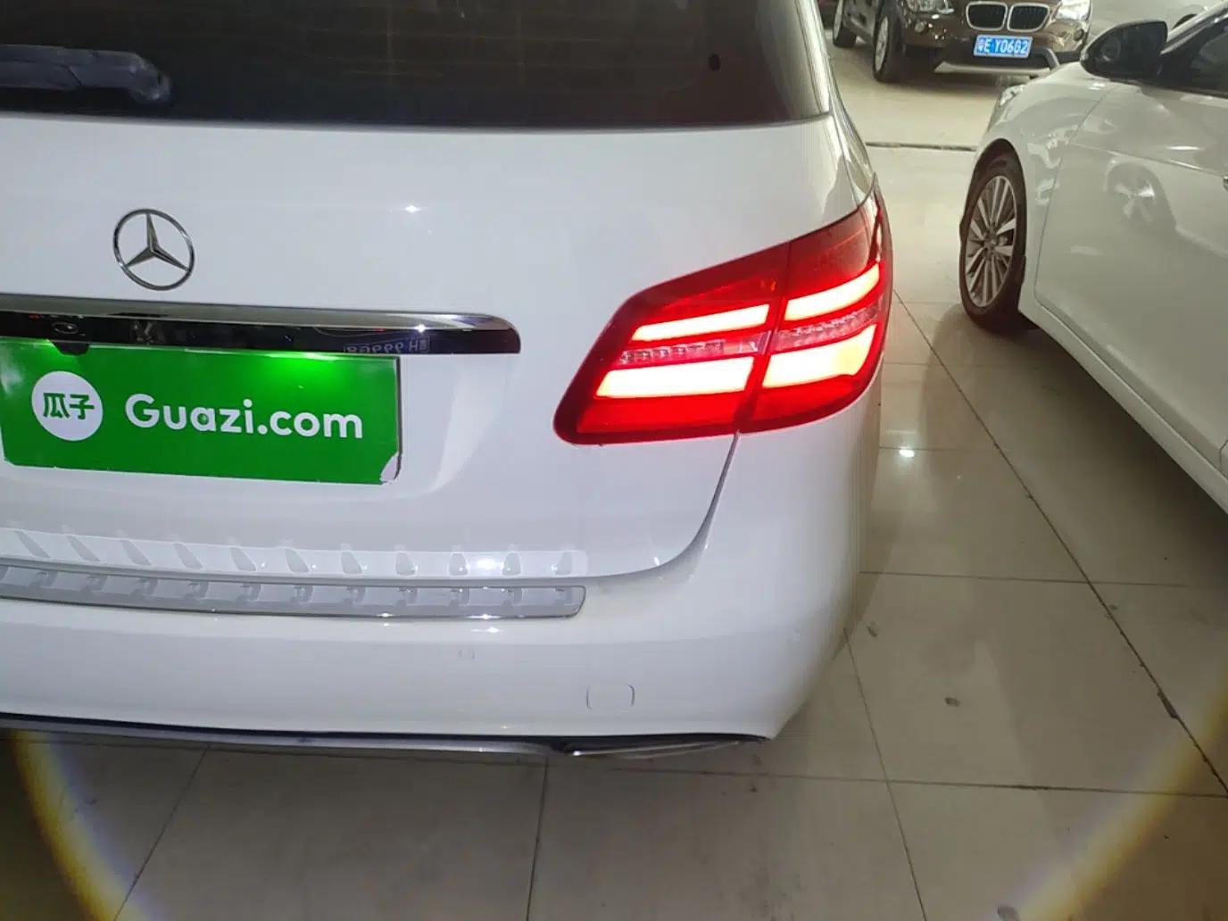 Mercedes-Benz B-Class 2016 B 200 Exclusive Edition — миниатюра 7