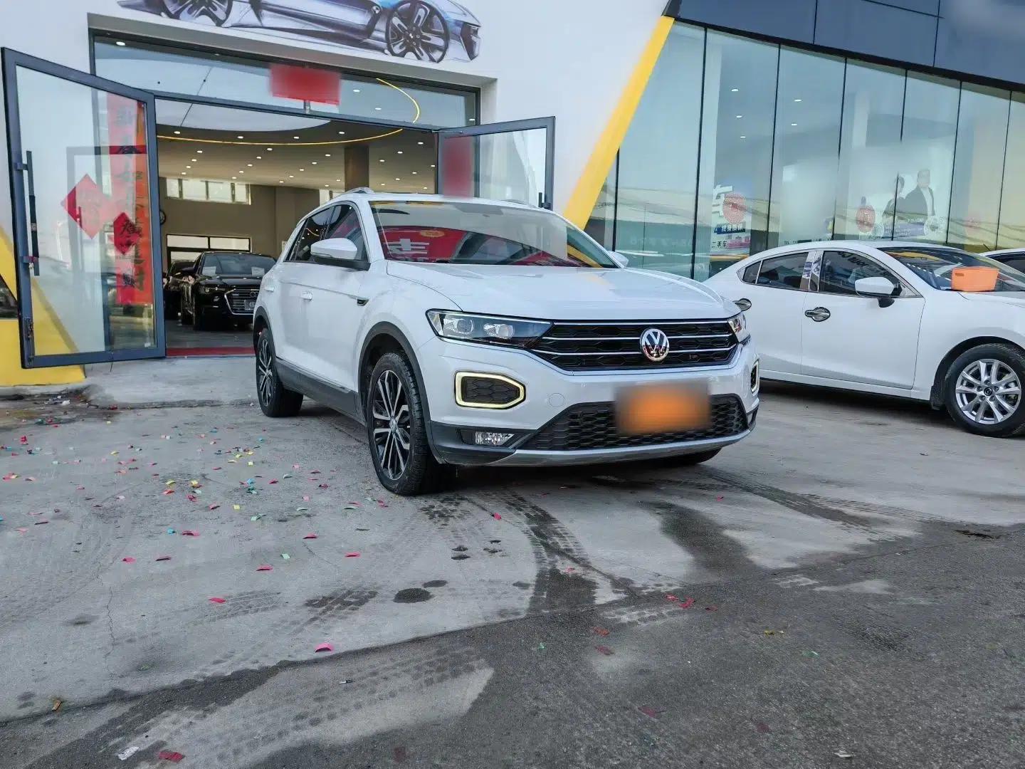 Volkswagen T-ROC 2020 280TSI DSG Two-Wheel Drive Comfort Version — миниатюра 3