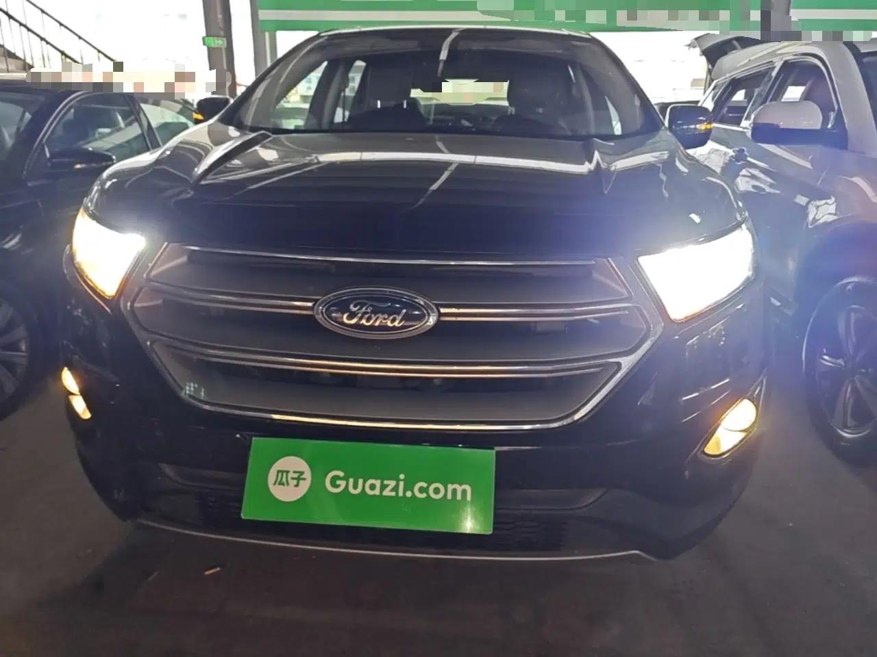 Ford Edge 2017 EcoBoost 245 Two-Drive Platinum Edition 5 Seats — миниатюра 2