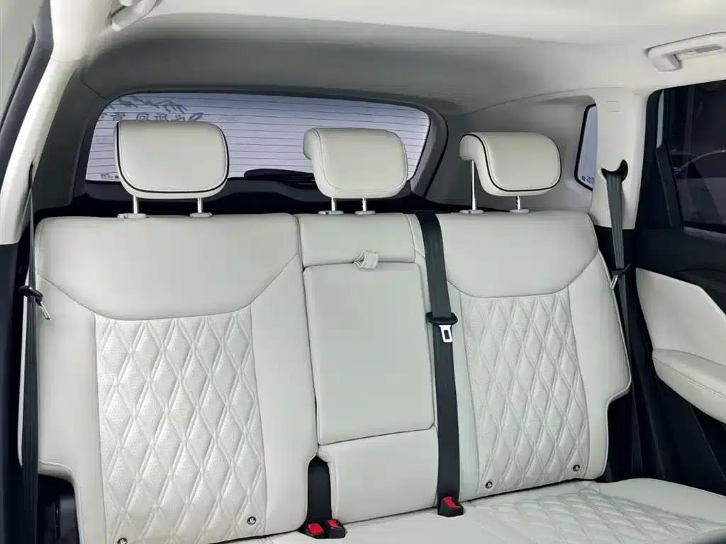 Wuling Xingchen 2021 1.5T CVT Star Edition — миниатюра 21