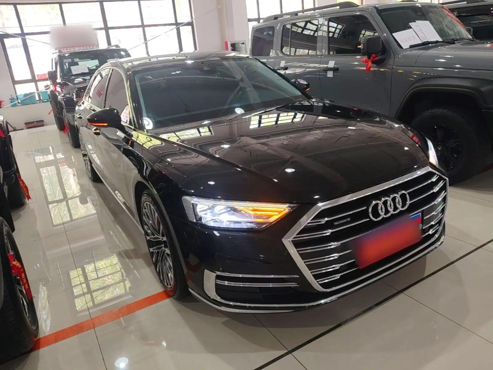 Audi A8 2021 A8L 50 TFSI quattro Comfort Model — миниатюра 3