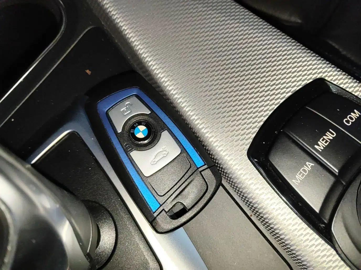 BMW 3 Series 2019 320i M Sport Package — миниатюра 12