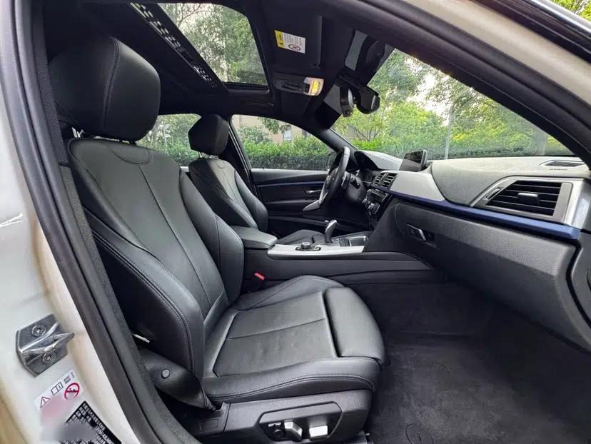 BMW 3 Series 2018 320i M Sport Package — миниатюра 27