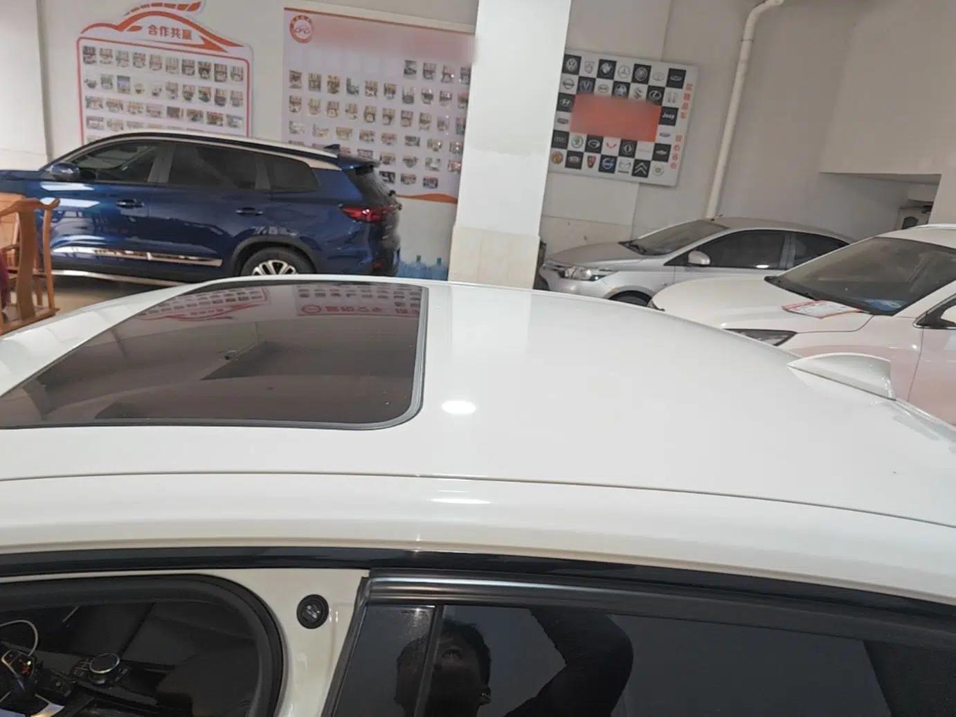 BMW 3 Series 2018 320Li Leading Model M Sport Package — миниатюра 11