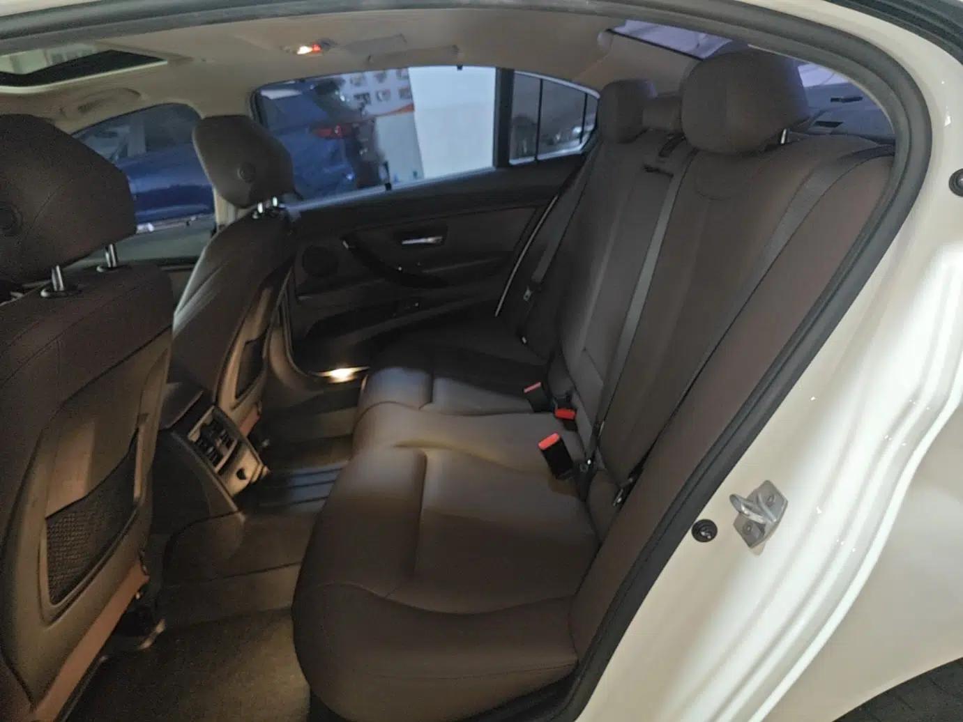 BMW 3 Series 2018 320Li Leading Model M Sport Package — миниатюра 19