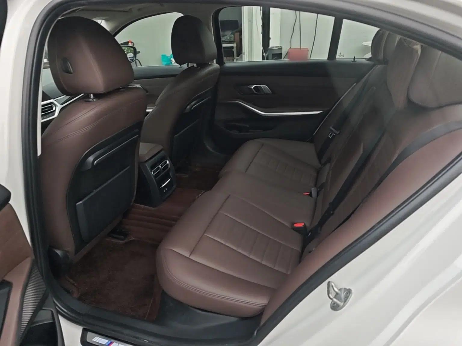 BMW 3 Series 2020 320Li M Sport Package — миниатюра 19
