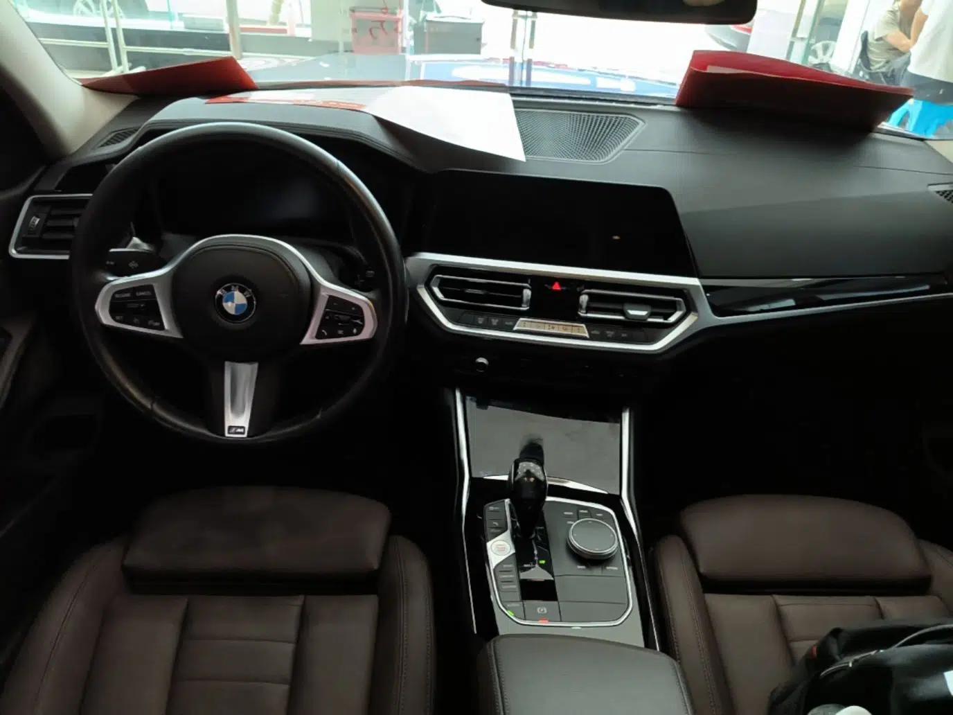 BMW 3 Series 2021 Second Facelift 320Li M Sport Package — миниатюра 13