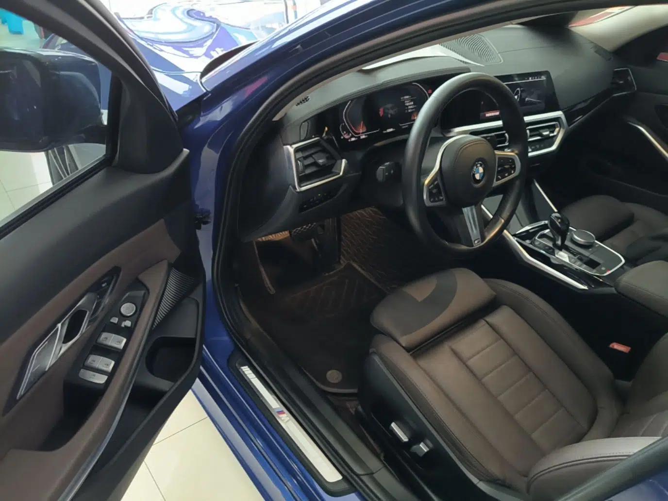 BMW 3 Series 2021 Second Facelift 320Li M Sport Package — миниатюра 19