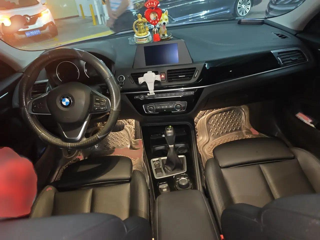 BMW 1 Series 2017 118i Sport Edition — миниатюра 10