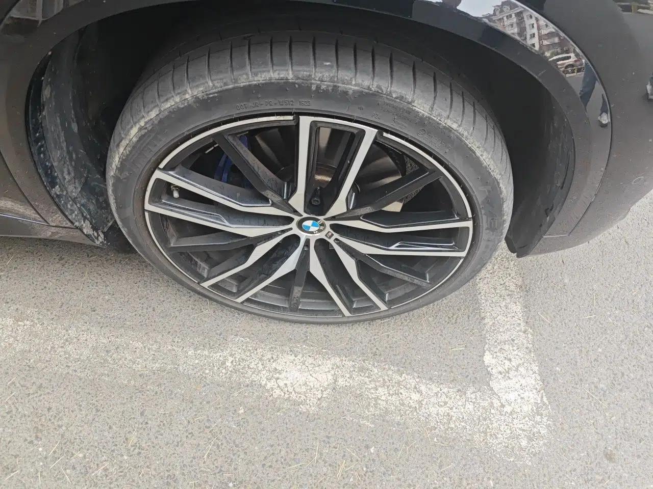 BMW X5 2022 xDrive 40Li M Sport Package — миниатюра 8