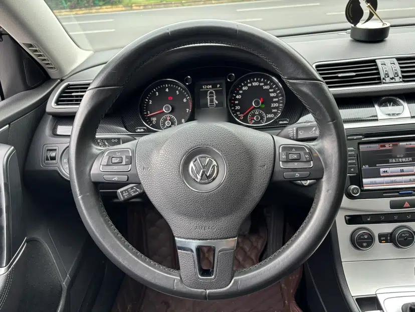 Volkswagen Magotan 2015 1.8TSI Luxury Model — миниатюра 12